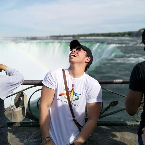 Meet your Posher, Rogelio - Picture 1 of 1